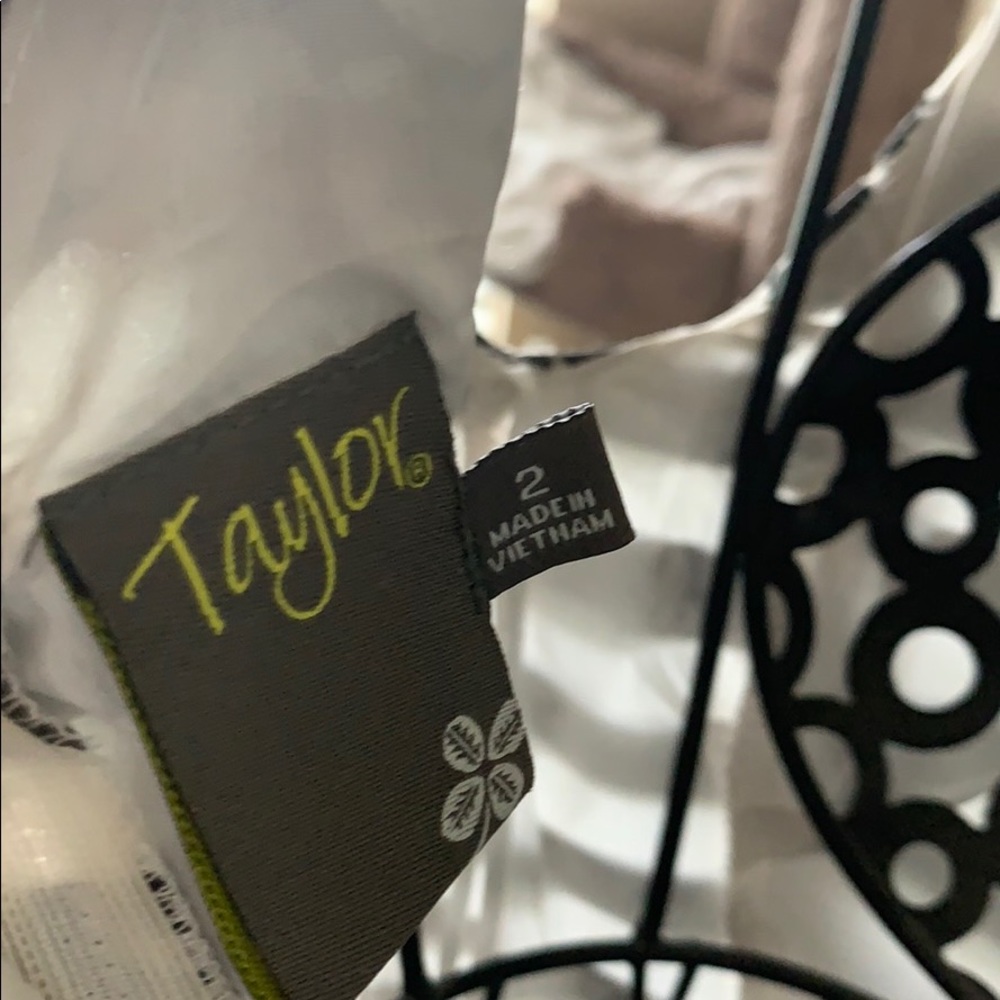 Taylor black and white Fit and flare dress - Picture 3 of 6